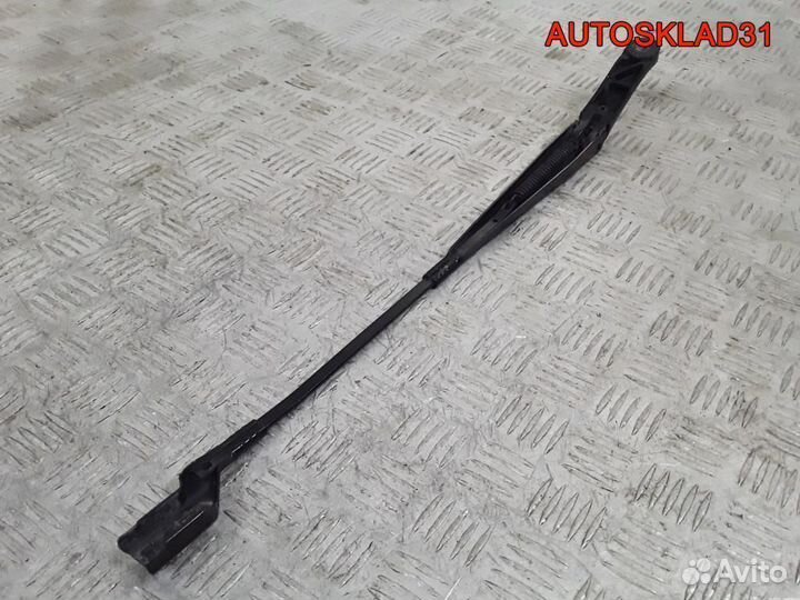 Поводок стеклоочистителя левый VW Touran
