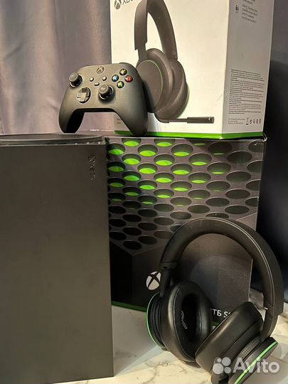 Xbox series x с наушниками Xbox Wireless Headset