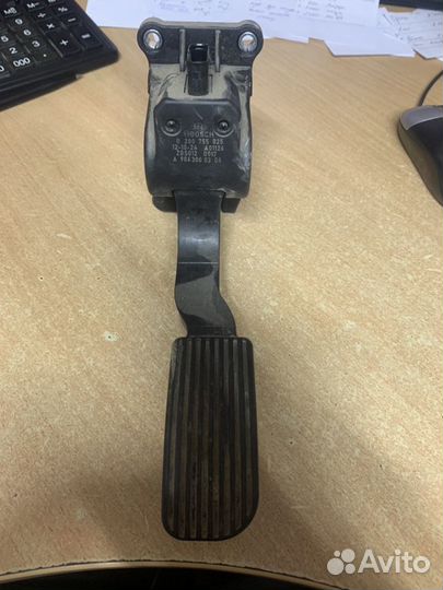 Пeдаль газa Mеrсedes Vitо Viano 639 Sprinter W906