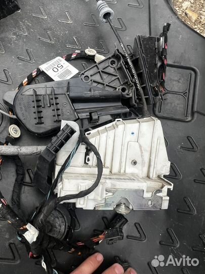 Замок двери A 164 723 06 14