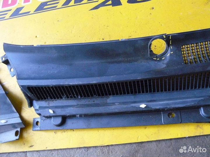 Планка под лобовое для Lifan X60 2014г