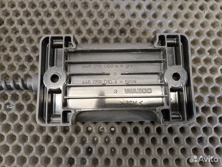 Пульт управления пневмоподвеской