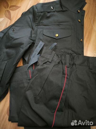 Форменный костюм