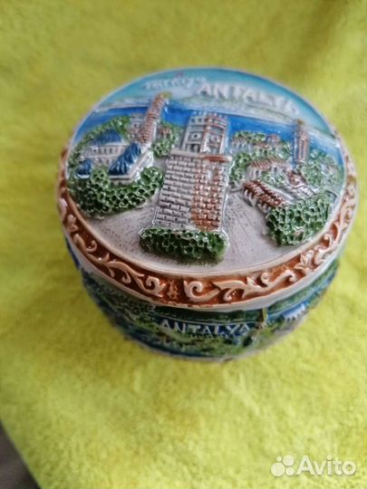 Керамическая шкатулка