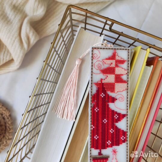 Книжная закладка Ёлки