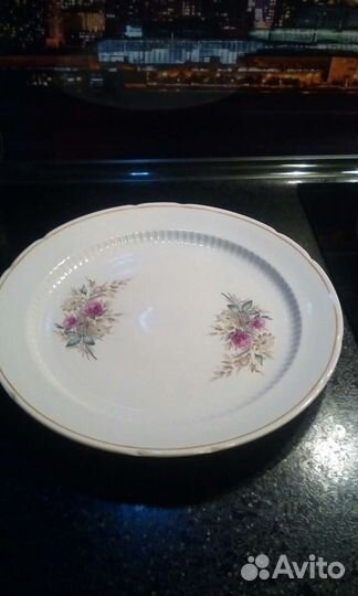 Сервиз 1 блюдо,1молочник -сахарница и тар