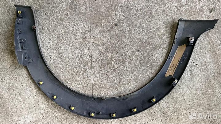 Накладка крыла задняя правая Ford Transit