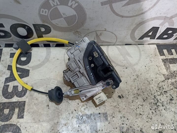 Замок двери задний правый Audi A6 C6