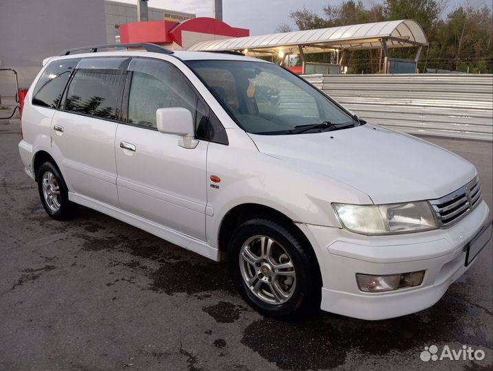 Mitsubishi Chariot 2.4 AT, 1999, 209 000 км