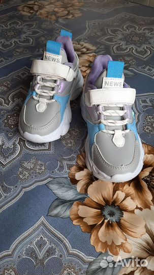 Продам кроссовки