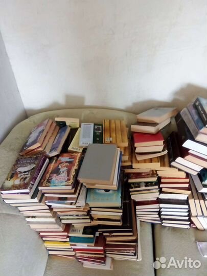 Книги 150 штука