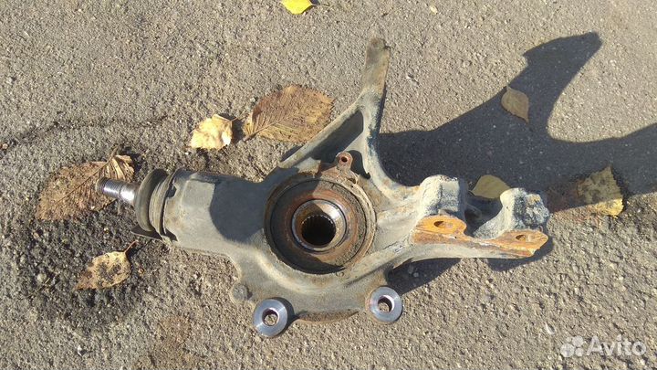 Кулак поворотный левый правый Ситроен С4