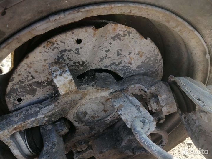 Левый поворотный кулак со ступицей Газель Next