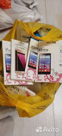 Чехлы и стекла для телефонов