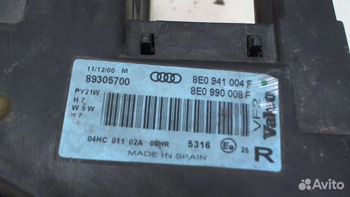 Фара (передняя) Audi A4 (B6), 2000