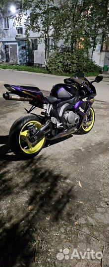 Honda cbr1000rr