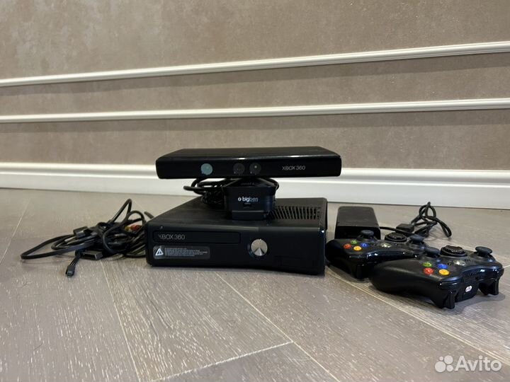 Xbox 360 + игры