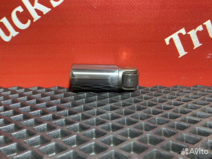 Толкатель впускного клапана 2018г