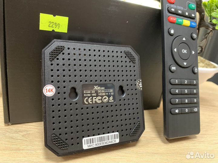 Смарт тв приставка X96 mini Android TV Box 2/16
