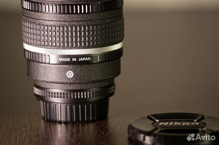 Объектив Nikon 105mm f/2D AF DC-Nikkor