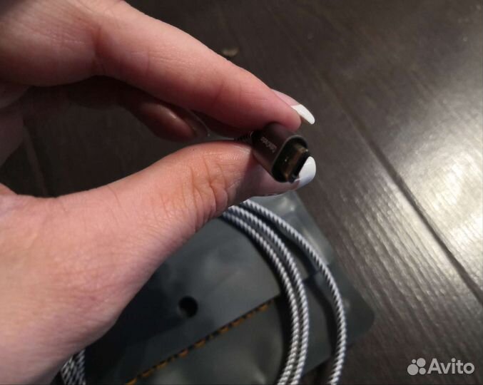 Hi-Fi Кабель Audio Jack 3,5 mm - Micro USB