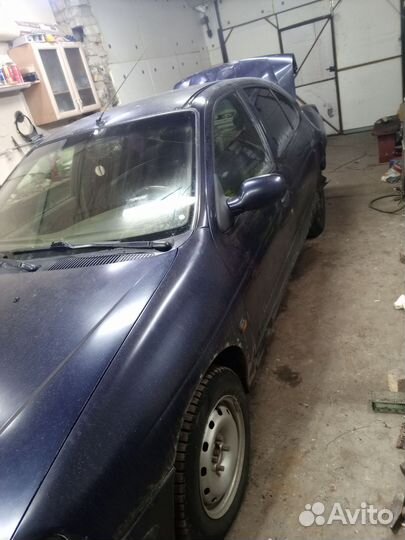 Рено Меган 1 2000г 1.4 16кл МКПП