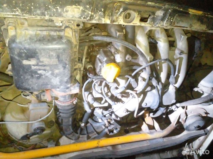 0двигатель шеснадцати клапанный ваз 2110
