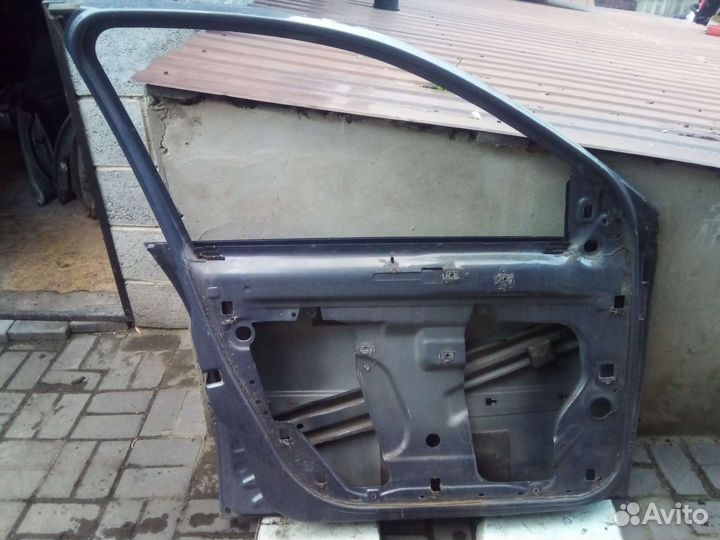 Дверь водительская Renault megane 2