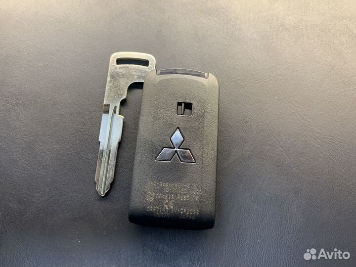 Ключ Mitsubishi Outlander оригинал 2009 - 2015 год