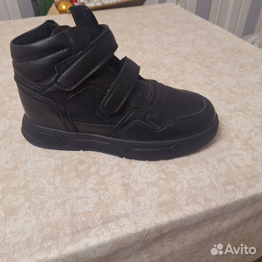 Ботинки зимние подростковые 38