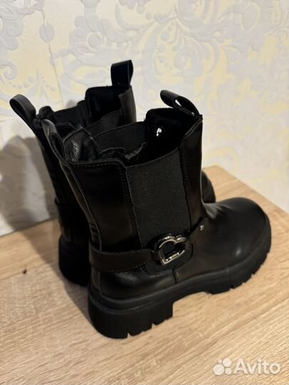 Зимняя обувь женская 38 размер новые