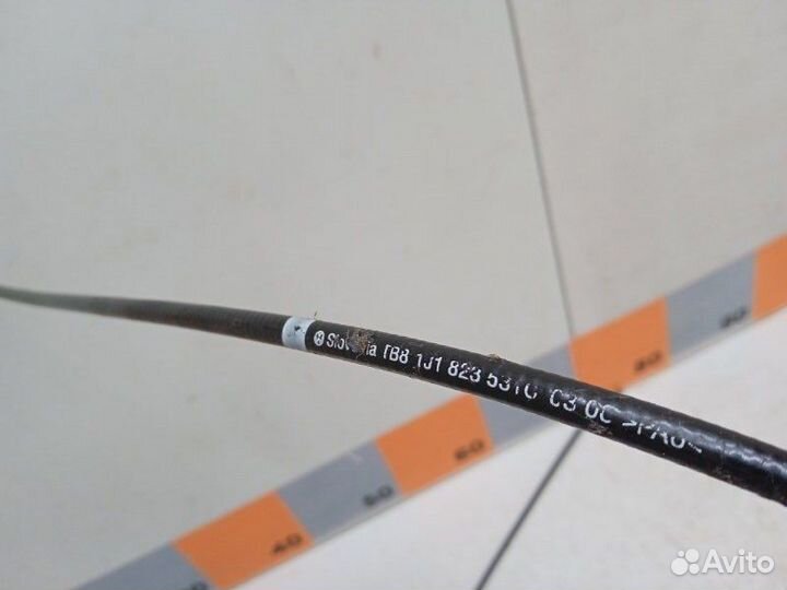 Трос капота Volkswagen Golf MK4 1.4 2000