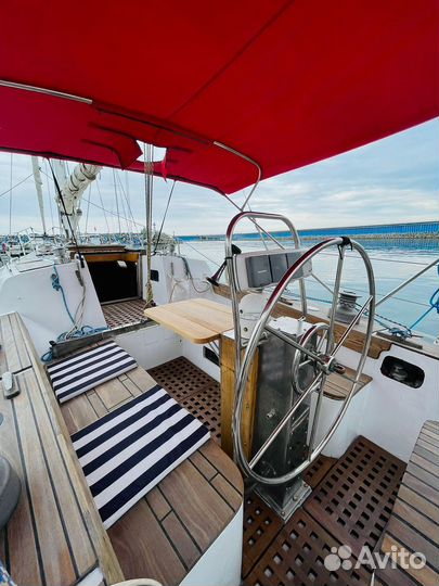 Прогулка на парусной яхте