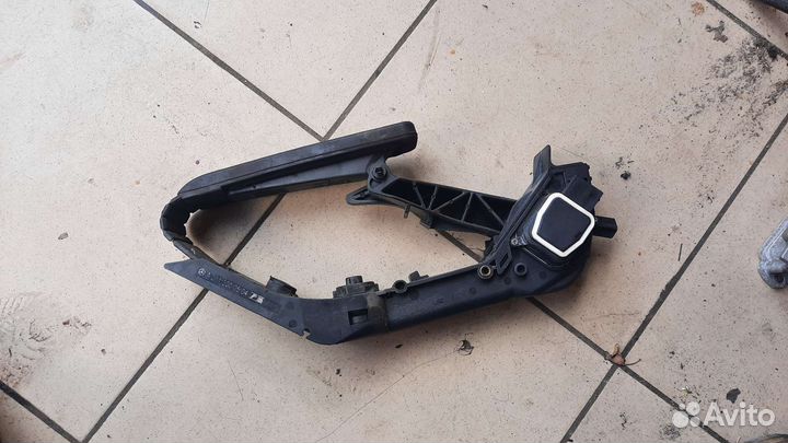 Педаль газа mercedes w211