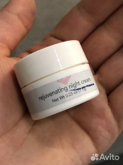 Rejuvenating night cream крем