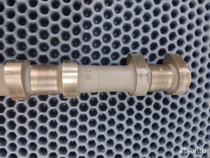 Suzuki RF900R T703 распредвал впускной