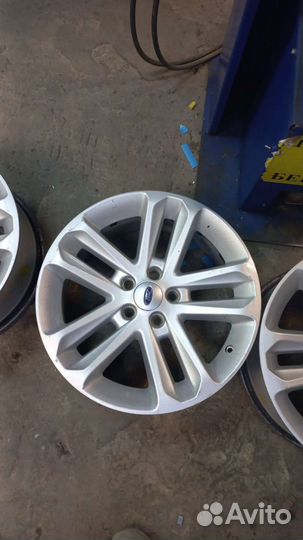 Ford Explorer R18 (7) оригинал