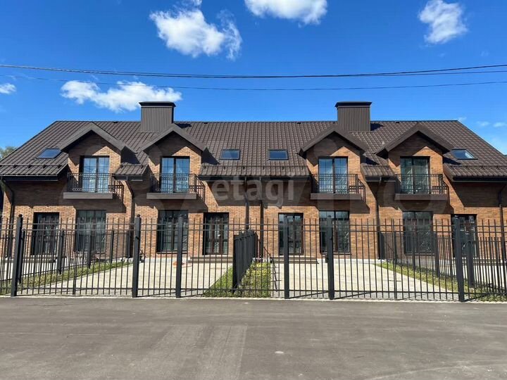 Таунхаус 152,2 м² на участке 2,7 сот.