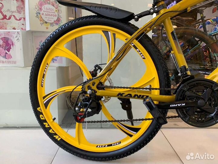 Велосипед на литых дисках 26