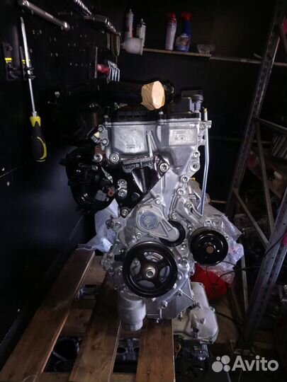 Двигатель Toyota Corolla Yaris Auris 1nrfe