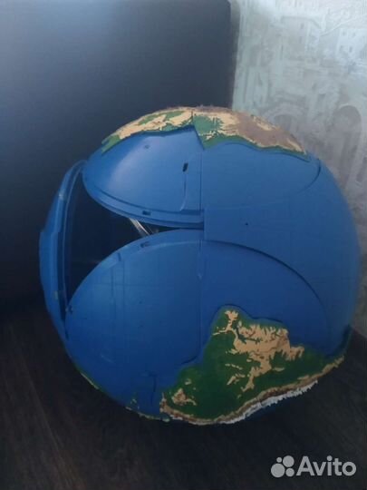 Глобус из деталей
