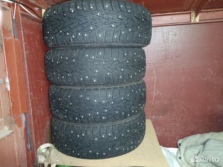 Nokian Tyres Hakkapeliitta 7 185/60 R15 88T