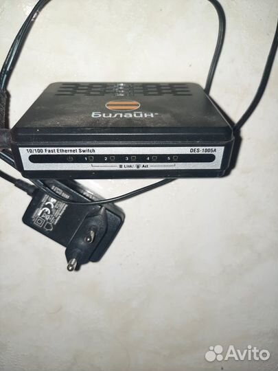 Коммутатор des 1005