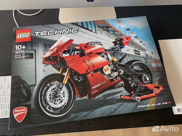 Lego Technic 42107 (новый)