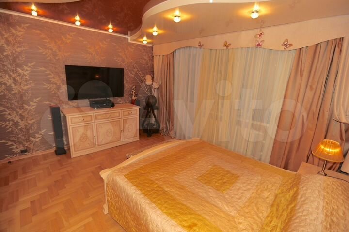 3-к. квартира, 109 м², 12/14 эт.