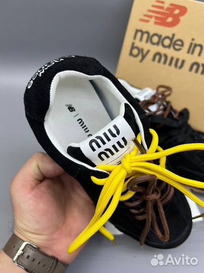 Крассовки колоборация new balance/Miu miu