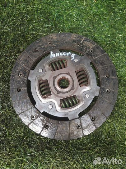 Диск сцепления Mitsubishi Lancer 9