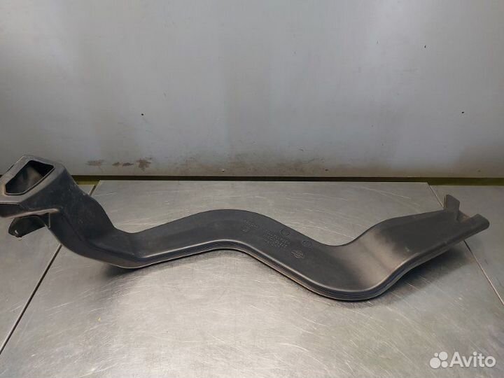 Воздуховод правый Nissan Qashqai+2 JJ10E MR20DE