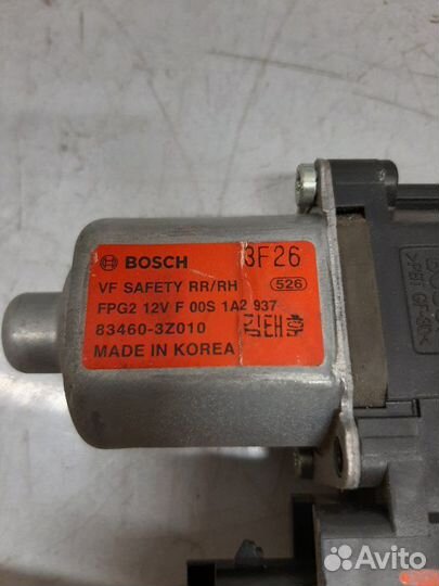 Мотор стеклоподъемника задний правый Hyundai I40