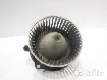 Моторчик печки GJY161B10 Мазда